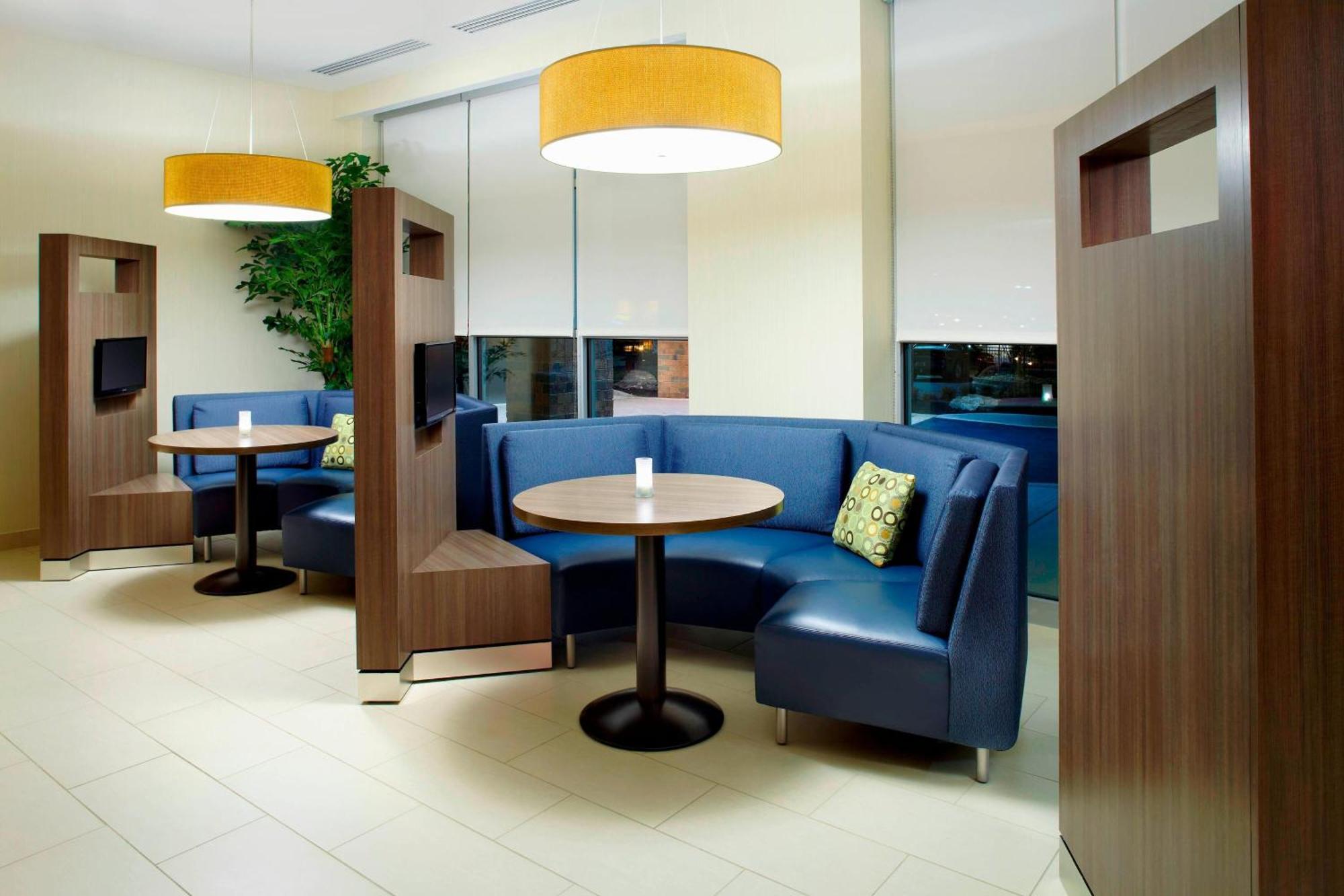 Courtyard By Marriott Orlando South/Grande Lakes Area Williamsburg Exterior foto